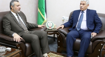 النائب العام يجتمع بوفد من الإدارة العامة لشؤون العشائر والإصلاح بوزارة الداخلية