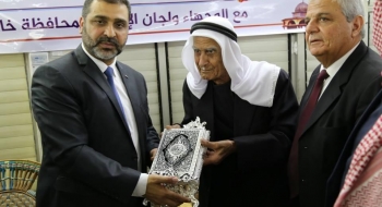 النائب العام خلال زيارته لوجهاء ومخاتير محافظة خانيونس.