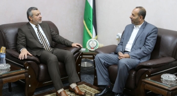 المستشار النحال: 