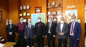 النائب العام يناقش مع رئيس بلدية غزة تعزيز التعاون وتيسير خدمات المواطنين