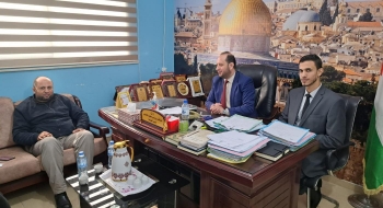 نيابة الوسطى الجزئية تعقد اجتماعاً مع مدير مباحث شرطة المرور في المحافظة الوسطى
