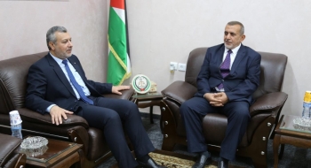 النائب العام ومركز حماية يؤكدان على إرساء العدالة وتعزيز الشراكة لحماية الحقوق والحريات العامة