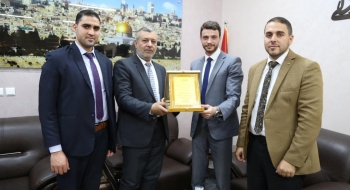 النائب العام يستقبل وفود المهنئين ويؤكد على الشراكة وتكامل الأدوار في تحقيق العدالة