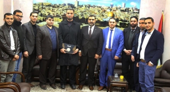 تكريم أ.محمد أبو حلبية، رئيس قسم المتابعة بديوان النائب العام-سابقاً، لتفانيه في أداء عمله في خدمة قطاع العدالة، وجهوده المتميزة في إدارة قسم المتابعة بديوان النائب العام