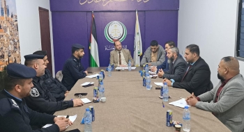 نيابة الوسطى الجزئية تجتمع مع مفتشي التحقيق في المحافظة الوسطى