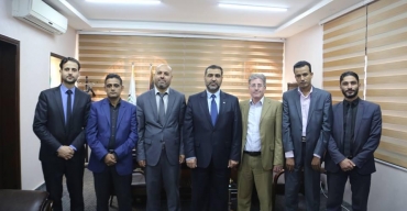 خلال اجتماعه بأعضاء نيابة غزة الجزئية.