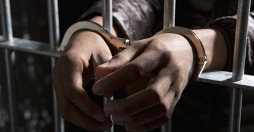 الحكم بالحبس 15 سنة لمروّج مخدرات