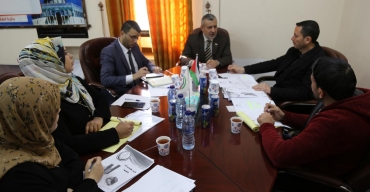  النائب العام يعقد اجتماعاً مع دائرة التخطيط وتطوير الأداء المؤسسي بالنيابة العامة