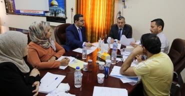 النائب العام يعقد اجتماعاً مع دائرة التخطيط وتطوير الأداء المؤسسي بالنيابة العامة