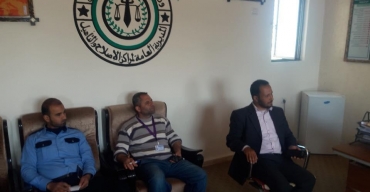 رئيس نيابة دير البلح الكلية/ يناقش محددات الاجازات البيتية للنزلاء