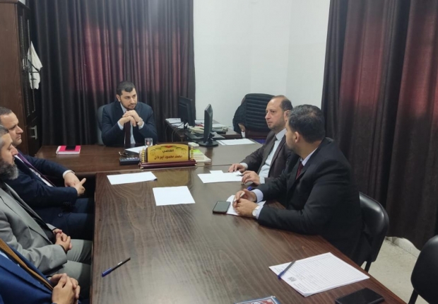 نيابة الوسطى الجزئية تُجري زيارة لمحكمة صلح دير البلح