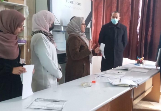 التفتيش القضائي بالنيابة العامة ينظم  زيارة للمعمل الجنائي بوزارة العدل