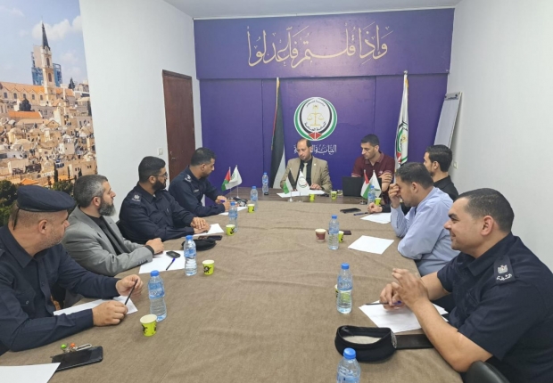 نيابة الوسطى الجزئية تعقد اجتماعها الشهري بحضور مُفتشي التحقيق في المحافظة الوسطى