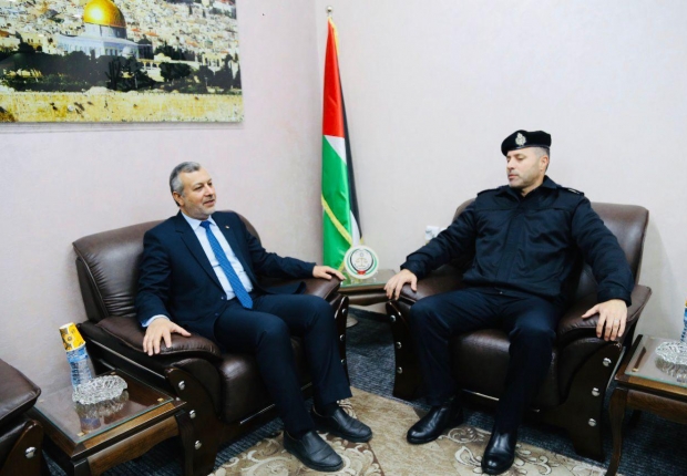 خلال استقباله لقيادة الشرطة الفلسطينية...النائب العام ومدير عام الشرطة يؤكدان على ترسيخ العدالة والقضاء على ظاهرة التوقيف الغير مشروع بشكل كامل