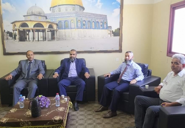 نيابة رفح الكلية تجتمع مع رئيس بلدية الشوكة