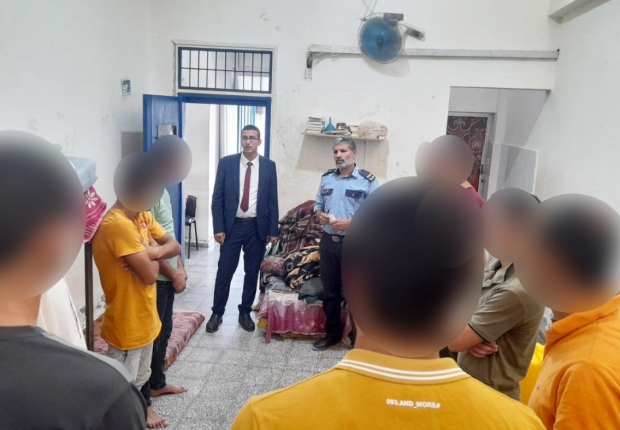 نيابة خانيونس الجزئية تُجري جولة تفتيشية على كافة مراكز شرطة خانيونس
