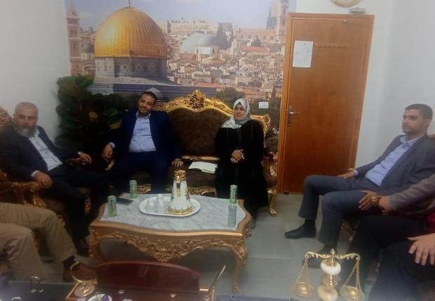 نيابة خانيونس الجزئية تستقبل وفداً من بلدية خانيونس