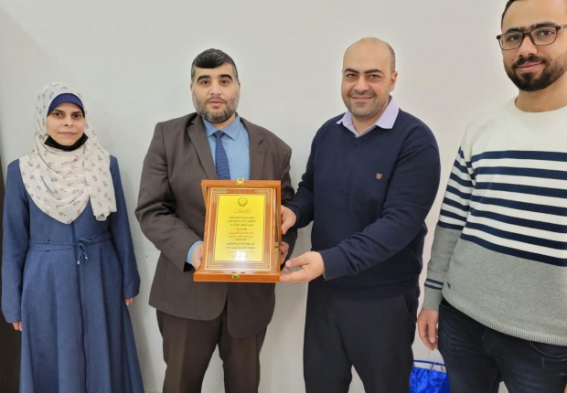 مدير عام النيابة العامة يكرم مدراء وزارة الاتصالات وتكنولوجيا المعلومات