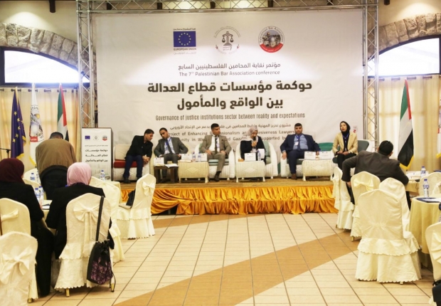 مدير عام النيابة العامة ووكيل النيابة العامة يُتوَّجان بفوز بحثهما العِلمي
