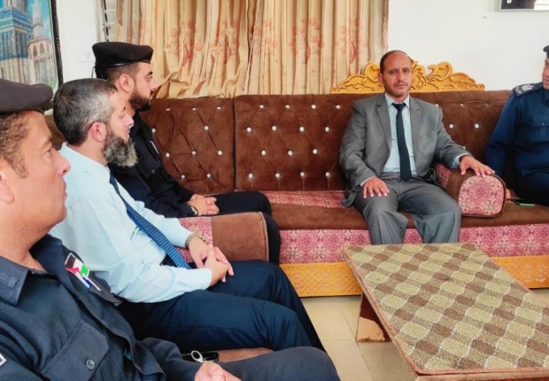 نيابة رفح الكلية تُجري زيارة تعاونية لشرطة مرور رفح