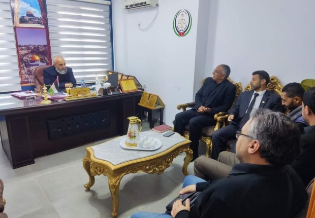نيابة خانيونس الجزئية تجتمع مع شركة كهرباء فرع خانيونس