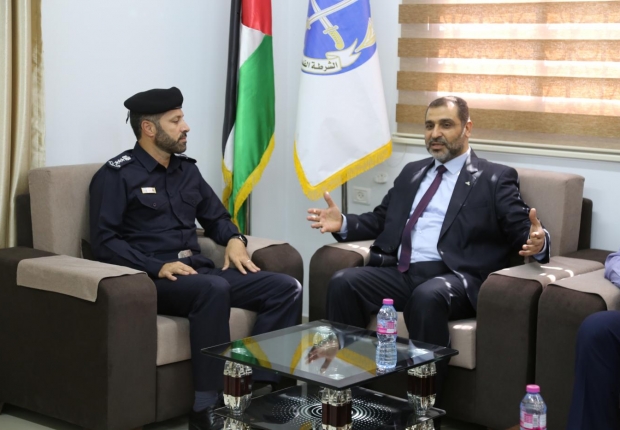 النائب العام يؤكد أن الشرطة الفلسطينية هي اليد الأمينة على المواطن