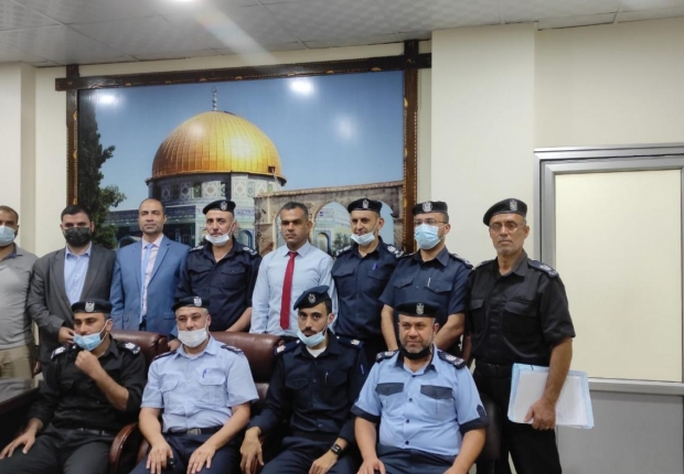 مدير نيابة غزة الثانية و مدير شرطة الشاطئ يؤكدان على تعزيز التعاون الاجرائي وترسيخ العدالة الإجرائية