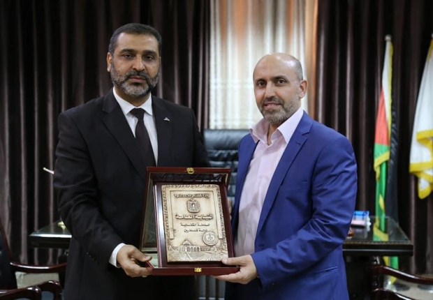 النائب العام ورئيس ديوان الموظفين يؤكدان على خدمة المواطن وتعزيز قيم النزاهة.