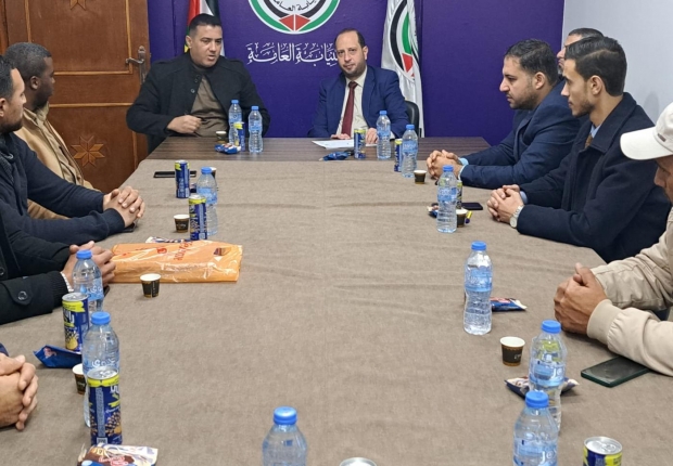 نيابة الوسطى الجزئية تجتمع مع شرطة مكافحة المخدرات بالمحافظة الوسطى