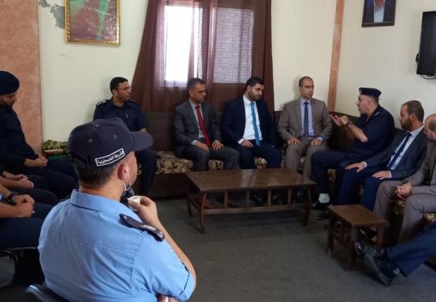 نيابة غزة الجزئية الثانية تجري زيارة تهنئة لمدير مركز شرطة الشاطئ