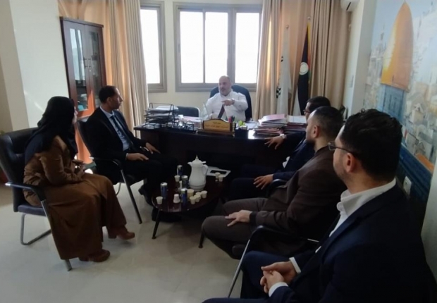 رئيس نيابة غزة الكلية يعقد اجتماعه الأول بأعضاء النيابة ورئيس قلمها
