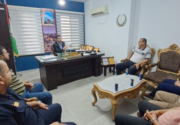 نيابة خان يونس الجزئية تعقد اجتماعاً مع اللجنة الغذائية الكبرى في محافظة خان يونس