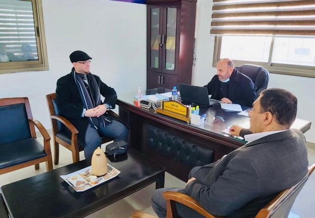 نيابة غزة الجزئية الدائرة الثالثة تعقد اجتماعاً مع الشؤون القانونية لبنك الانتاج