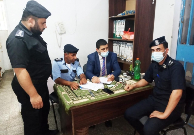 ضمن المتابعة المستمرة والدورية النيابة العامة تجري جولة تفتيشية على نظارات مراكز شرطة خانيونس