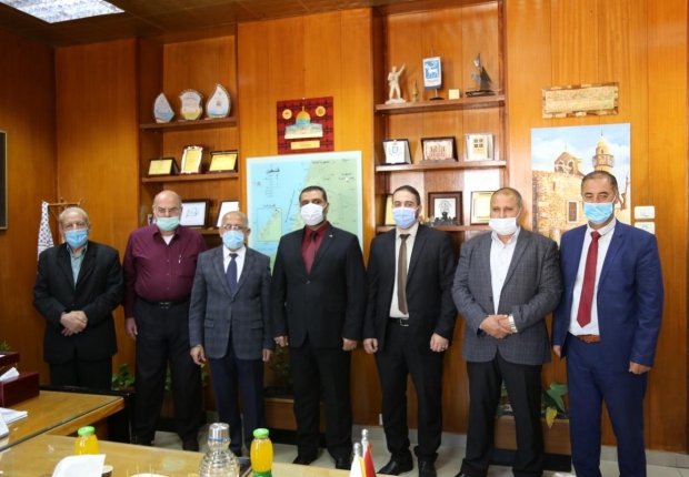 النائب العام يناقش مع رئيس بلدية غزة تعزيز التعاون وتيسير خدمات المواطنين