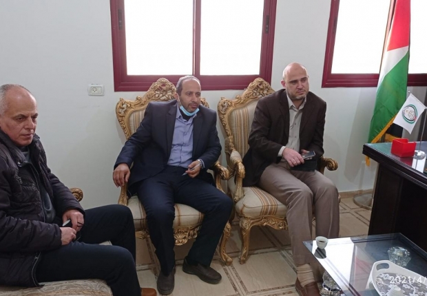رئيس نيابة خانيونس يستقبل رئيس بلدية القرارة ويؤكد على التعاون لتحقيق المصلحة العامة وخدمة الجمهور