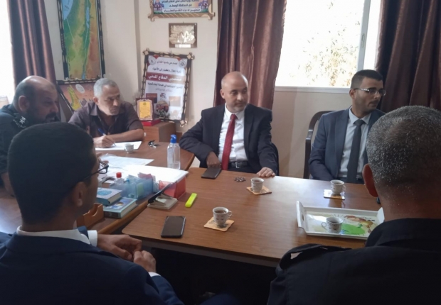 مدير نيابة الوسطي  و مدير الدفاع المدني بالمحافظة ، ويؤكدان  الحرص على تطبيق شروط الأمن والسلامة العامة للمنشآت