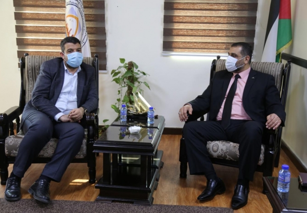 النائب العام ورئيس بلدية جباليا النزلة يؤكدان على تطبيق القانون وتيسير معاملات المواطنين