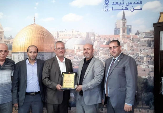 رئيس نيابة مكافحة الفساد وجرائم الأموال يجتمع مع رئيس بلدية القرارة
