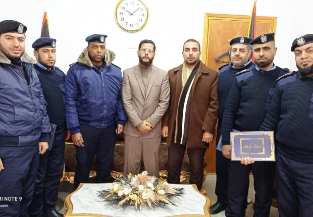  نيابة خانيونس الجزئية تعقد لقاءاً مع شرطة الترحيلات المركزية بالمحافظة وتكرّمهم على حُسن آدائهم المهني