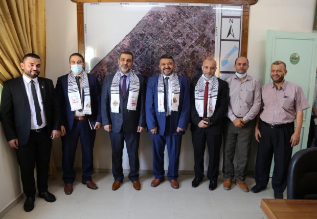 النائب العام يناقش مع رئيس بلدية دير البلح تعزيز التعاون وتيسير خدمات المواطنين وتحقيق المصلحة العامة 