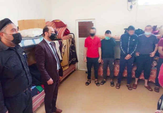 وكيل نيابة شمال غزة الكلية يناقش مع مدير عام مراكز الاصلاح والتأهيل  محددات الاجازات البيتية للنزلاء