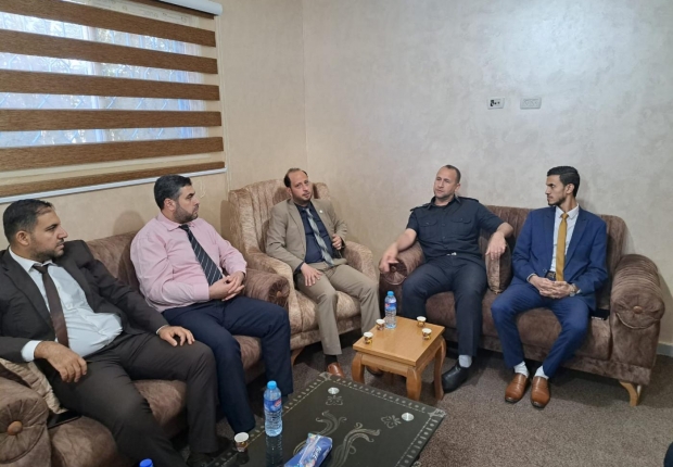 نيابة الوسطى الجزئية تُجري زيارة تعزية لعائلة مصلح ومؤازرة لمركز شرطة النصيرات بعد استشهاد الملازم/ خالد مصلح