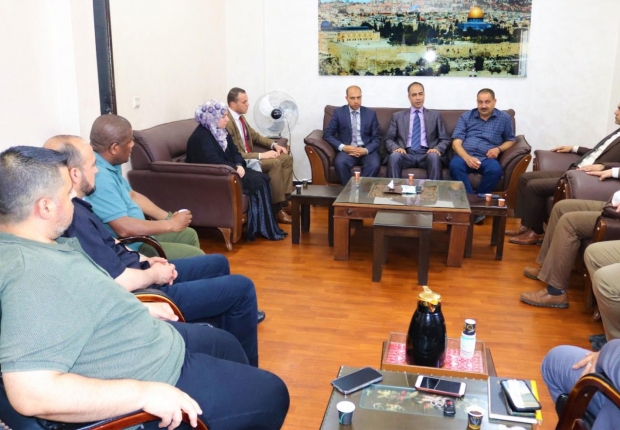 نيابة غزة الجزئية الثانية تعقد اجتماعا مع مدير عام المباحث العامة