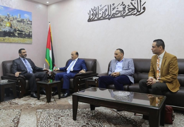 النائب العام يناقش مع وزير الأشغال العامة والإسكان د . مفيد الحساينة