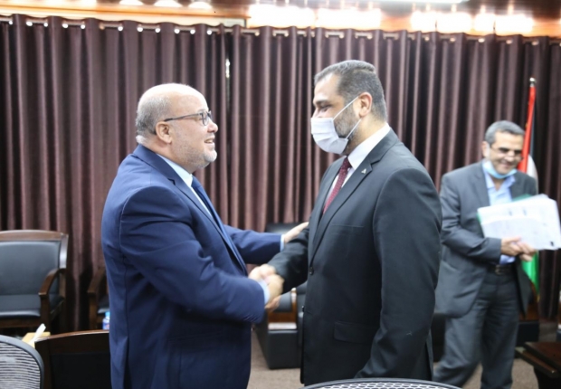 النائب العام يهنئ د. الدعليس توليه رئاسة العمل الحكومي  ويناقشان آليات الارتقاء بجودة الخدمات العدلية
