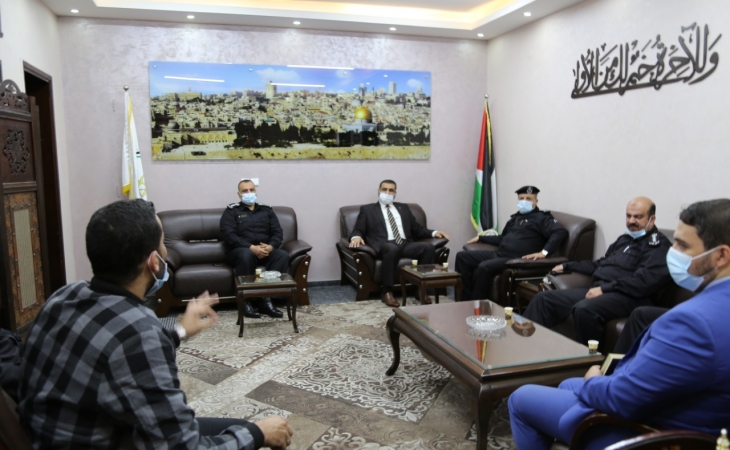 النائب العام يستقبل مدير عام وقيادة مديرية الدفاع المدني، ويؤكدون الحرص على تطبيق شروط الأمن والسلامة العامة للمنشآت والحرف