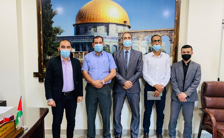 مديرا  نيابة غزة الأولي والثانية  يستقبلان مدير الشؤن القانونية بسلطة الأراضي ويبحثان تعزيز حماية المال العام ومقدرات الدولة
