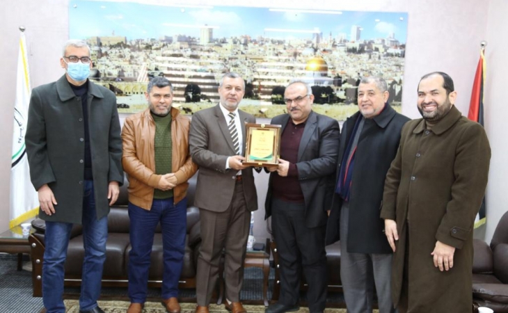 النائب العام يلتقي بوكيل وزارة الأشغال العامة والإسكان ويؤكدان على التعاون المشترك