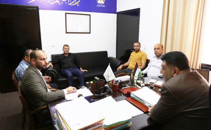 المكتب الفني في النيابة العامة يجتمع مع وحدة الشئون القانونية في الإدارة العامة لشرطة مكافحة المخدرات